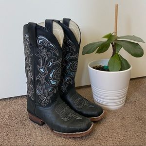JB Dillon Cowgirl Boots size 5B.
